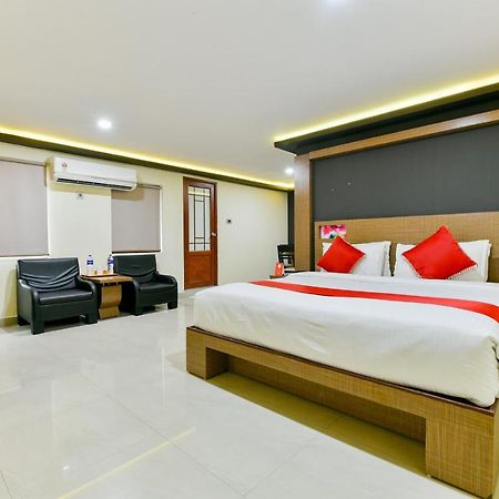 Oyo 1889 Hotel Aj Park Alappuzha 외부 사진