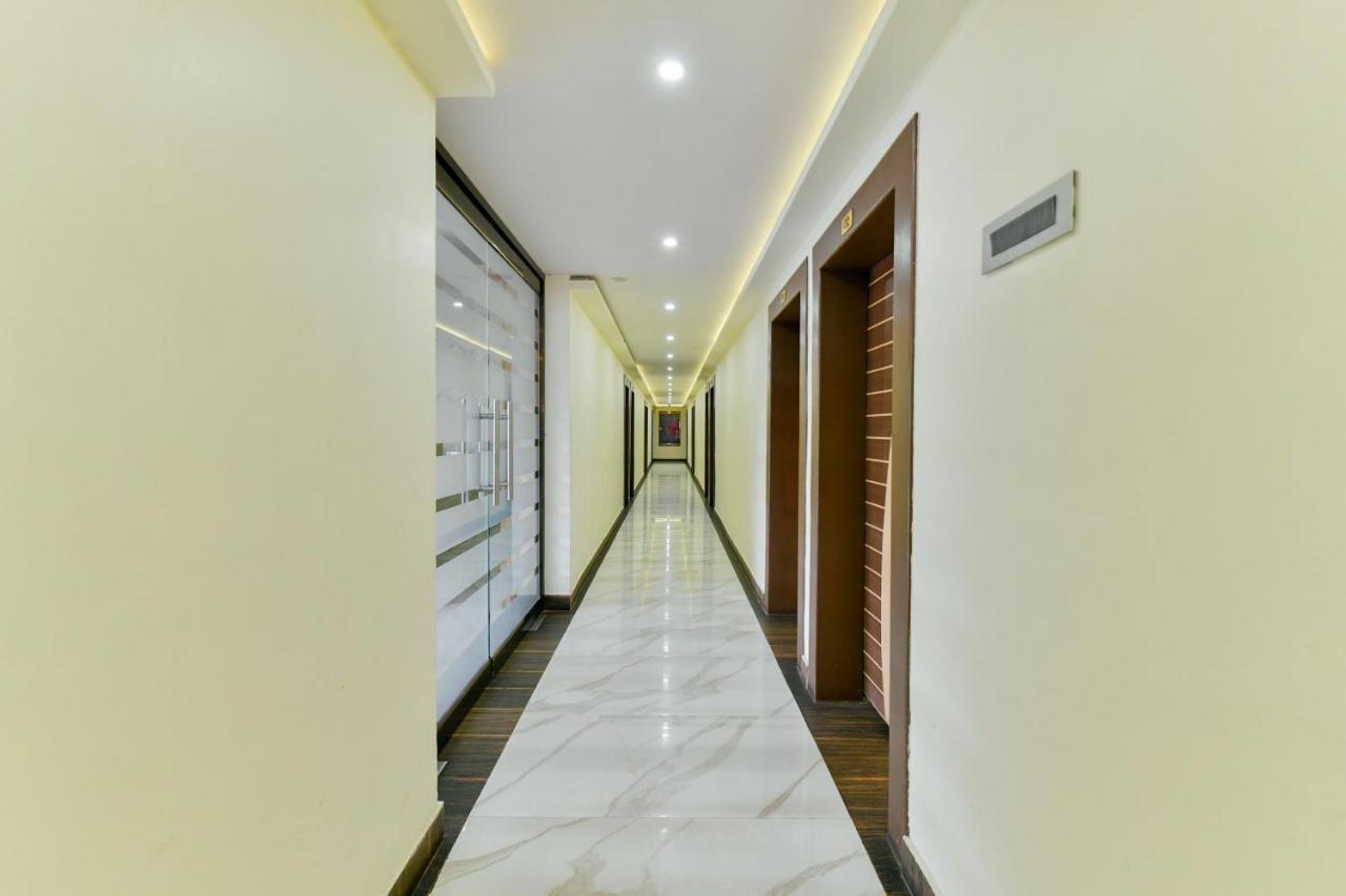 Oyo 1889 Hotel Aj Park Alappuzha 외부 사진