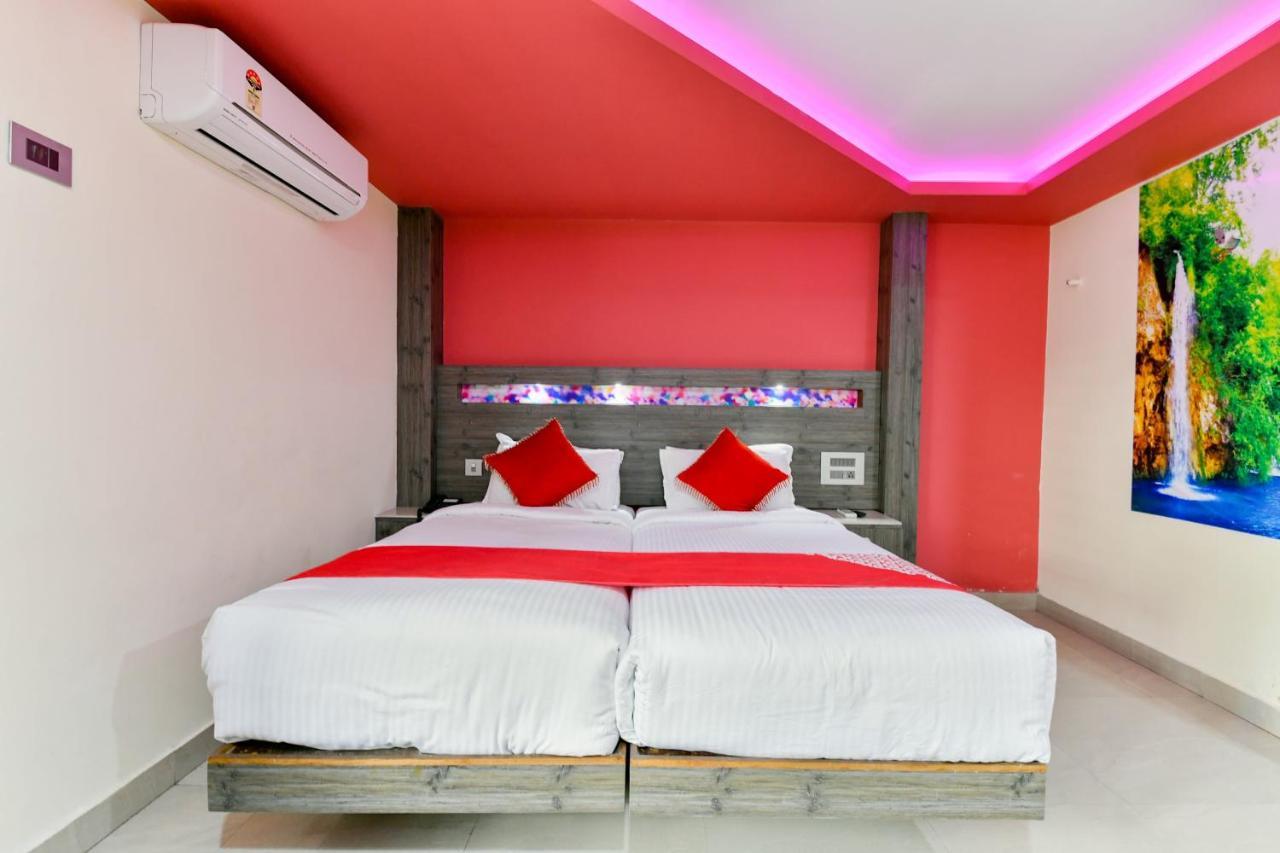 Oyo 1889 Hotel Aj Park Alappuzha 객실 사진