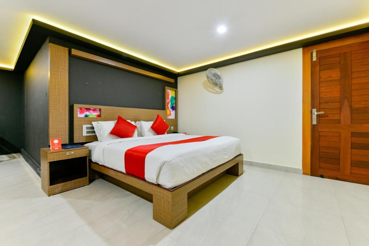 Oyo 1889 Hotel Aj Park Alappuzha 외부 사진