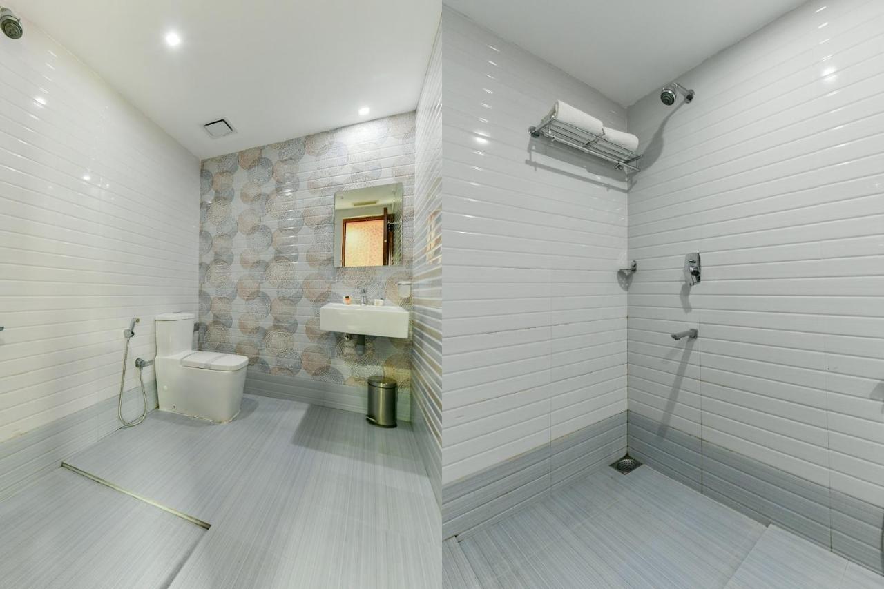 Oyo 1889 Hotel Aj Park Alappuzha 외부 사진