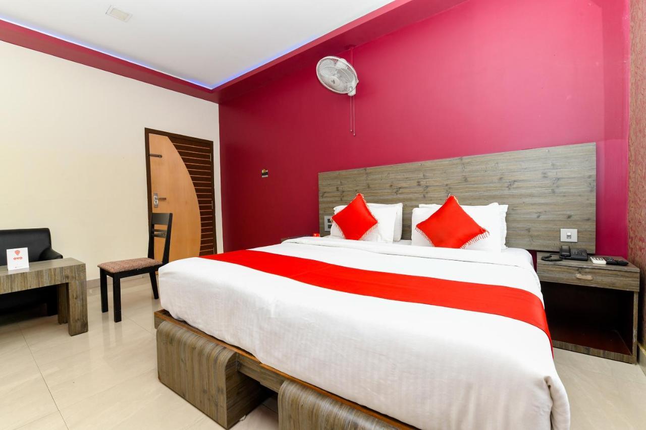 Oyo 1889 Hotel Aj Park Alappuzha 외부 사진